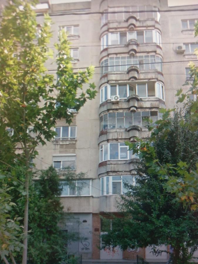 Vlad House Basarabia National Arena * Bucarest